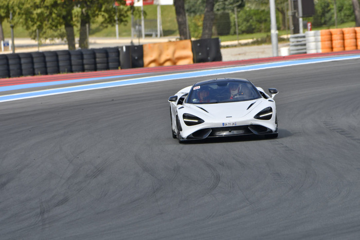 765LT_6.jpeg