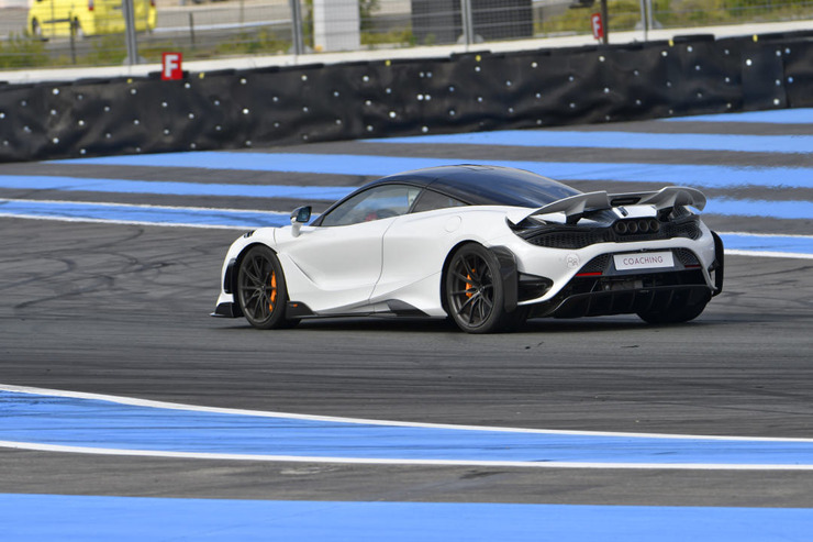 765LT_7.jpeg