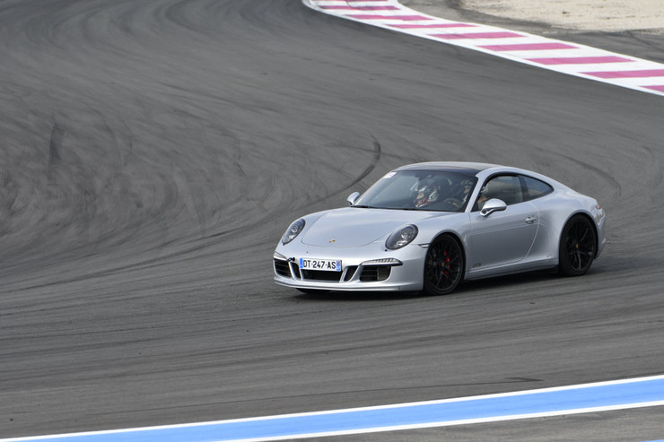 911 GTS Grise_3.jpeg
