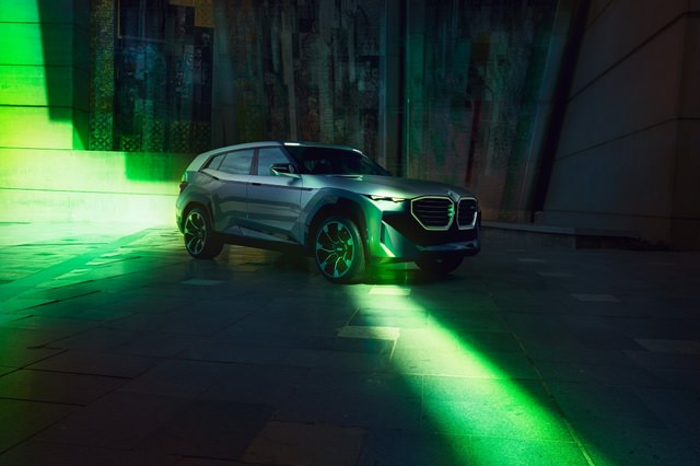 bmw-concept-xm-g09-P90445519.jpg