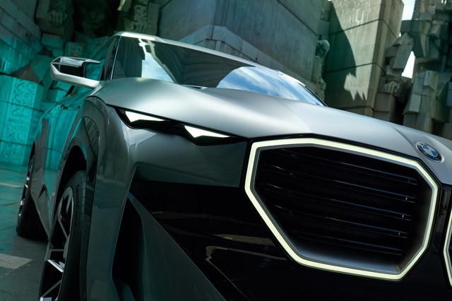 bmw-concept-xm-g09-P90445523.jpg