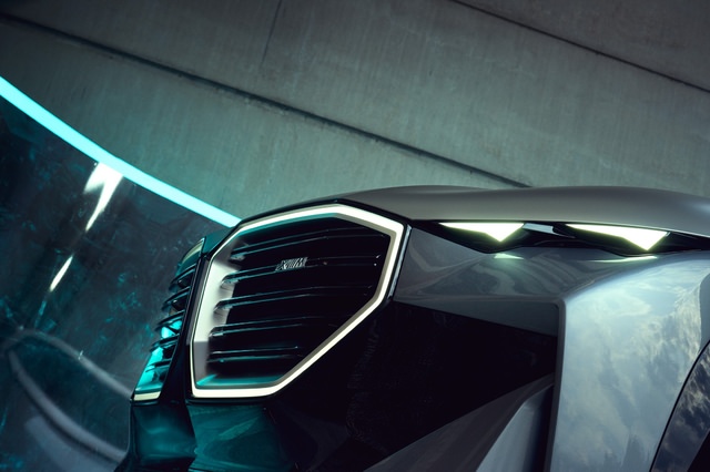 bmw-concept-xm-g09-P90445525.jpg