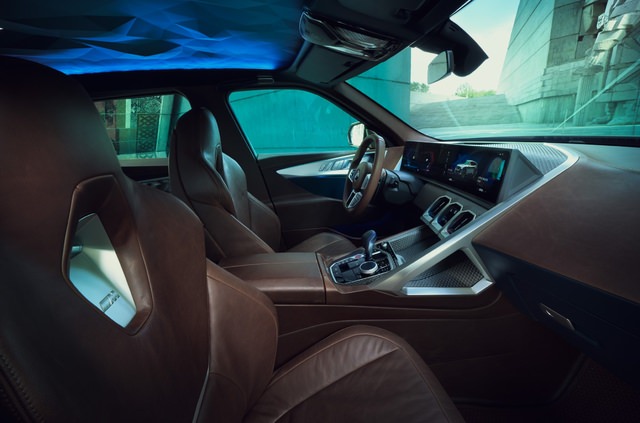 bmw-concept-xm-g09-P90445535.jpg
