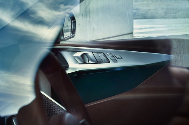 bmw-concept-xm-g09-P90445537.jpg