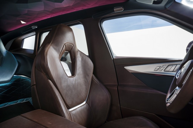 bmw-concept-xm-g09-P90445554.jpg