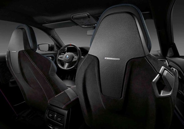 r_ckwand_alcantara_carbon_offenporig.jpg