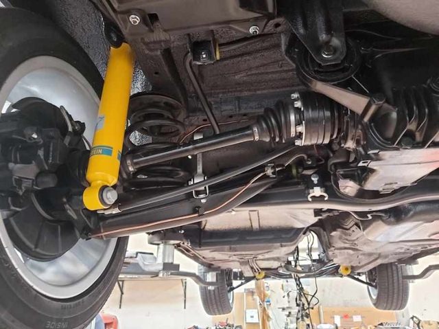 m3e30 25.jpg