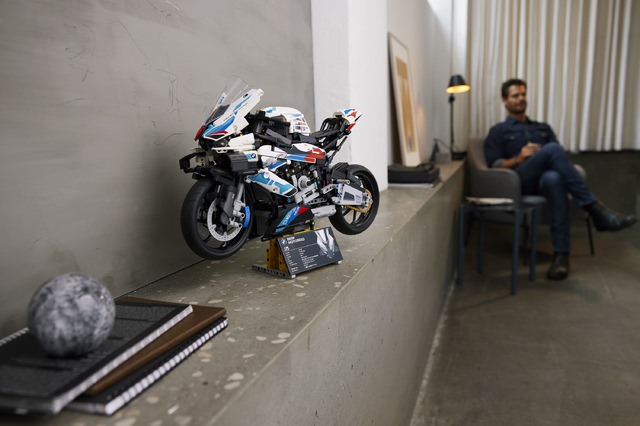 P90447014-highRes.jpg
