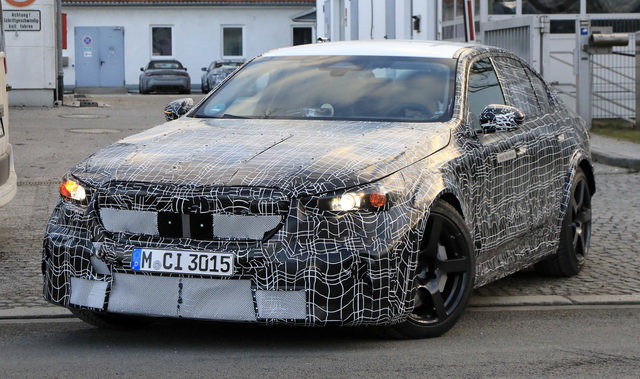 Future-BMW-M5-2024-hybridization-up-to-750-hp.jpg
