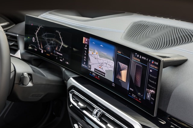 bmw_i4_mineral_white_79.jpg