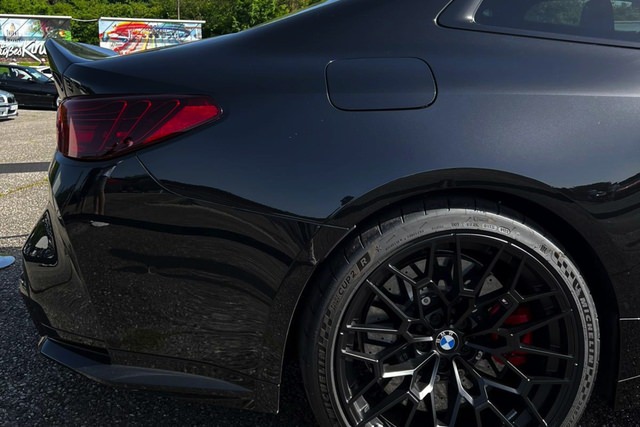 BMW-M4-CSL-G82-Schwarz-Live-Fotos-16.jpg