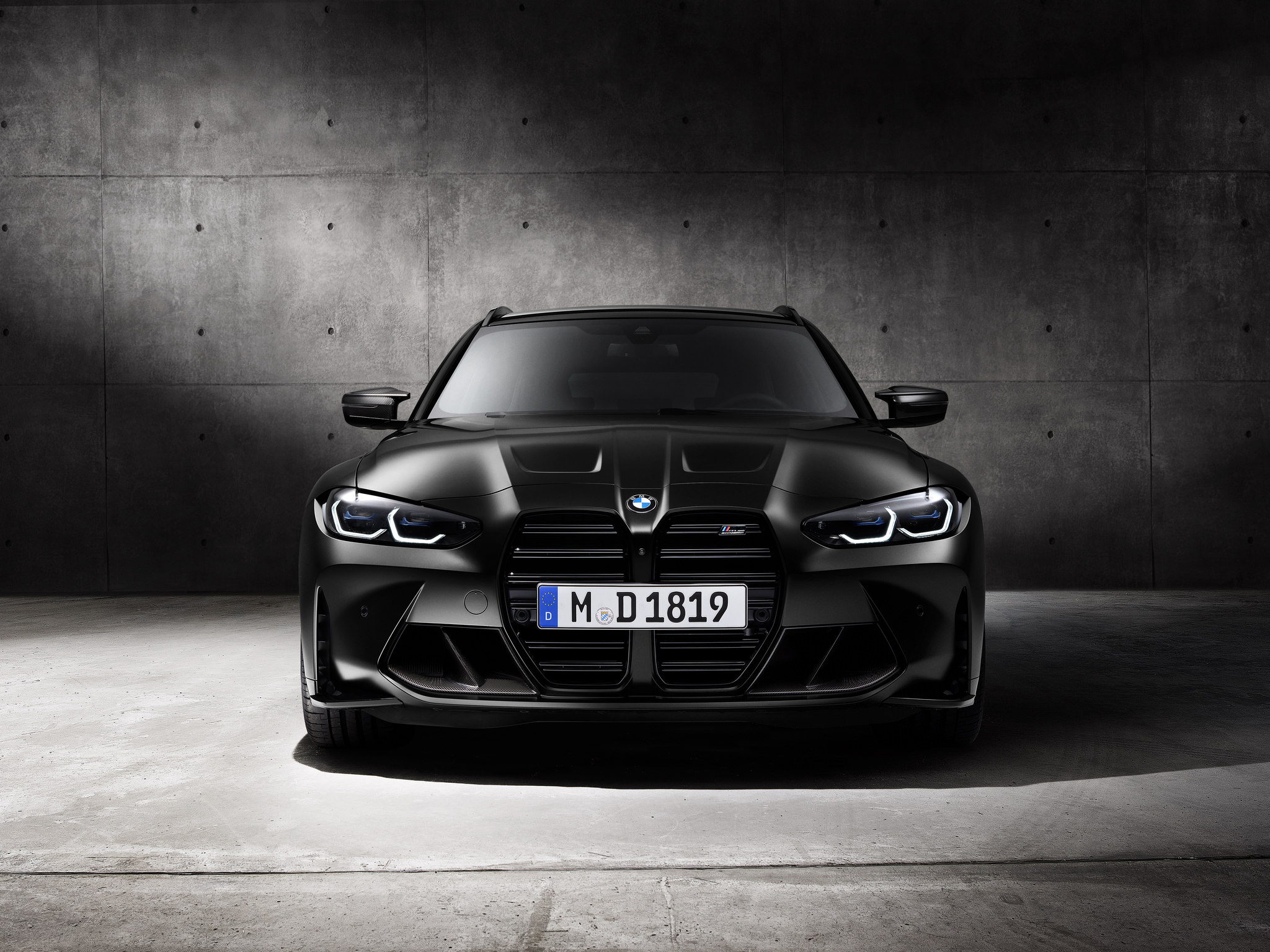The first-ever BMW M3 Touring - Studio