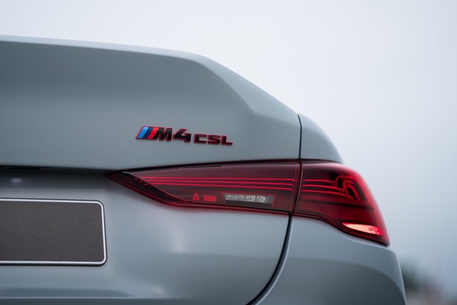 bmw-m4-csl-grey-15.jpg