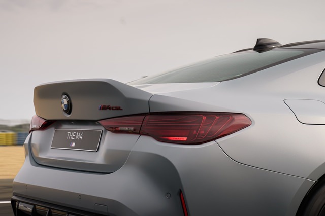 bmw-m4-csl-grey-31.jpg