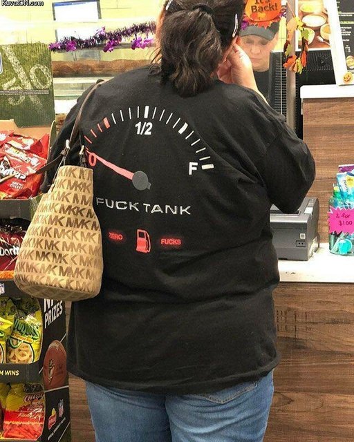 fucktank.thumb.jpg.8772ca95c2a08bdc22005c6b75fff36b.jpg