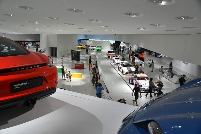 1239788114_20220810-Zuffenhause-1-Porsche(205).thumb.jpg.fd8f42928779c57857f03b92e2040433.jpg