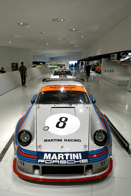 1803020610_20220810-Zuffenhause-1-Porsche(141).thumb.jpg.ef5bfe19c614511aa918eeea476f59ec.jpg