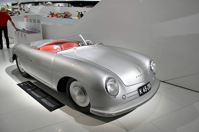 650190663_20220810-Zuffenhause-1-Porsche(33).thumb.jpg.4c00facaa5a3f42da7b6806121ffe8de.jpg