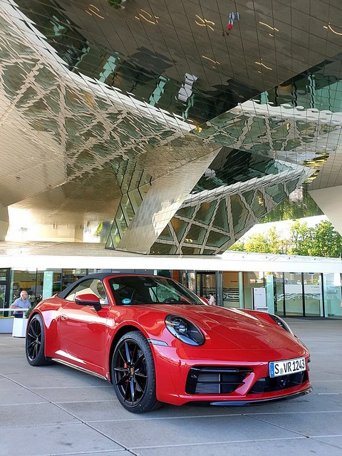 750612485_20220810-Zuffenhause-1-Porsche(4).thumb.jpg.987b453e0b87a62babd94cb756340b0f.jpg