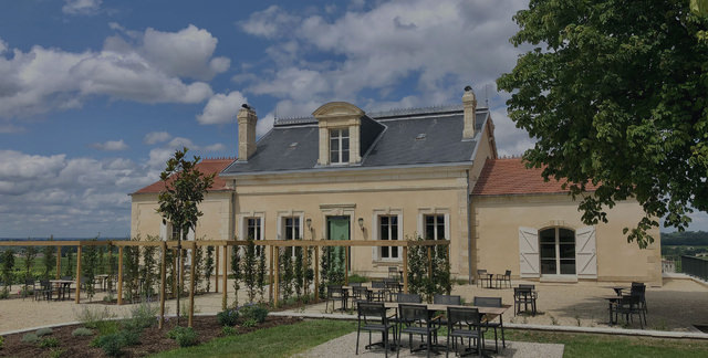 Chateau-petite-faurie-1.jpg