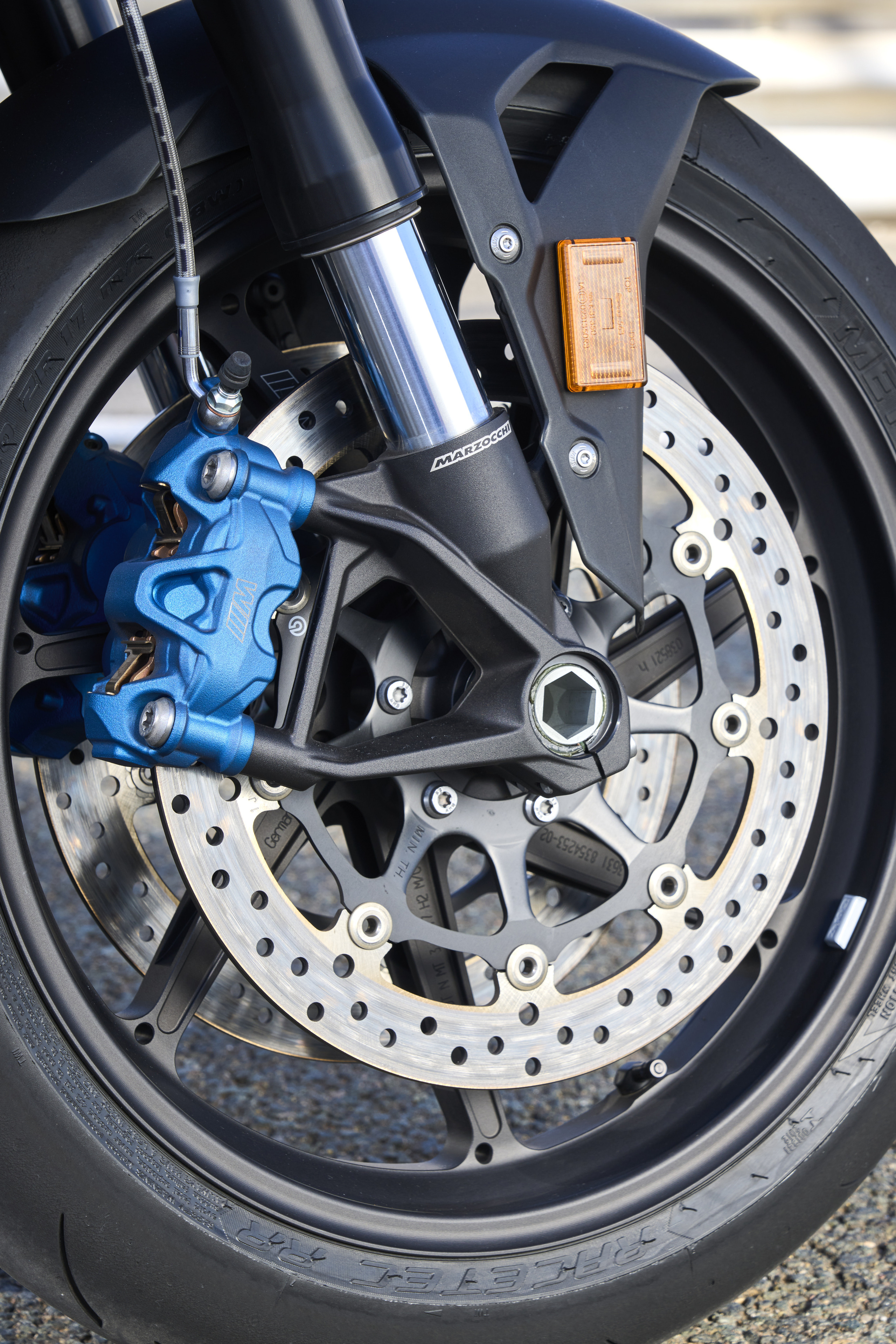 BMW M 1000 R - Détails