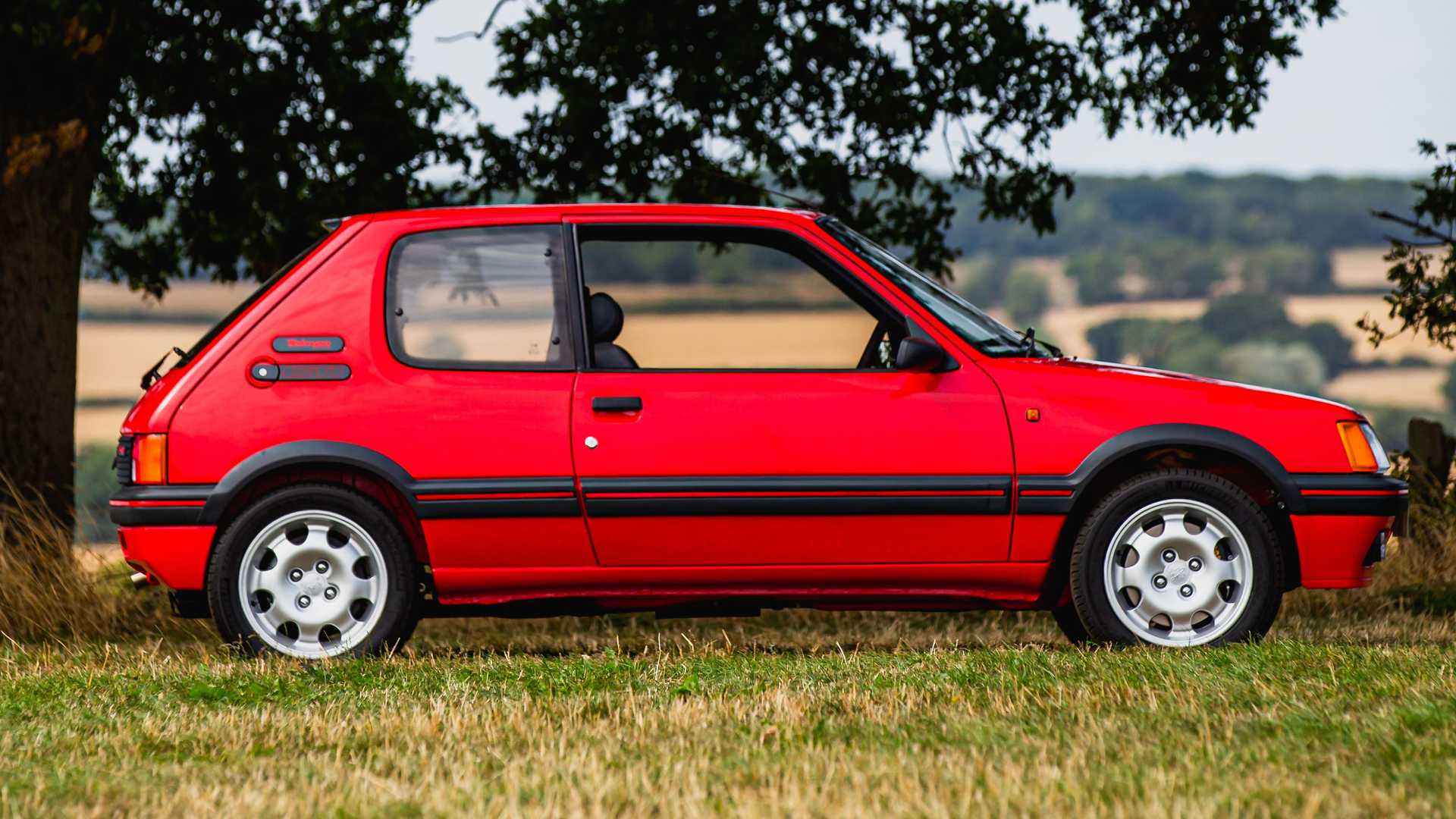 Peugeot 205 GTI Restomod 200 Ch Et Un Int rieur Moderne Bistrot 