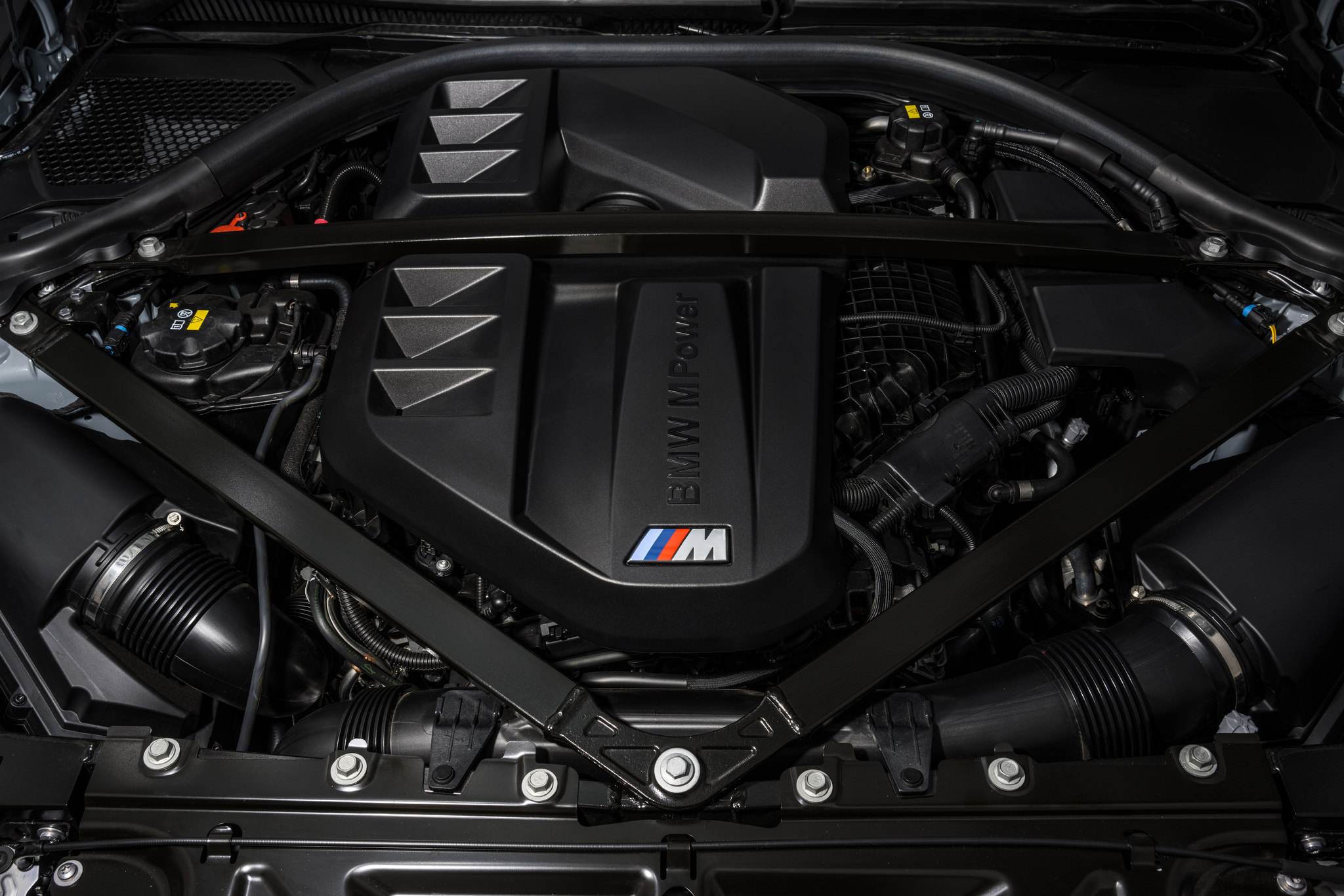 The all-new BMW M2 Brooklyn Grey - On Location (04/2023)
