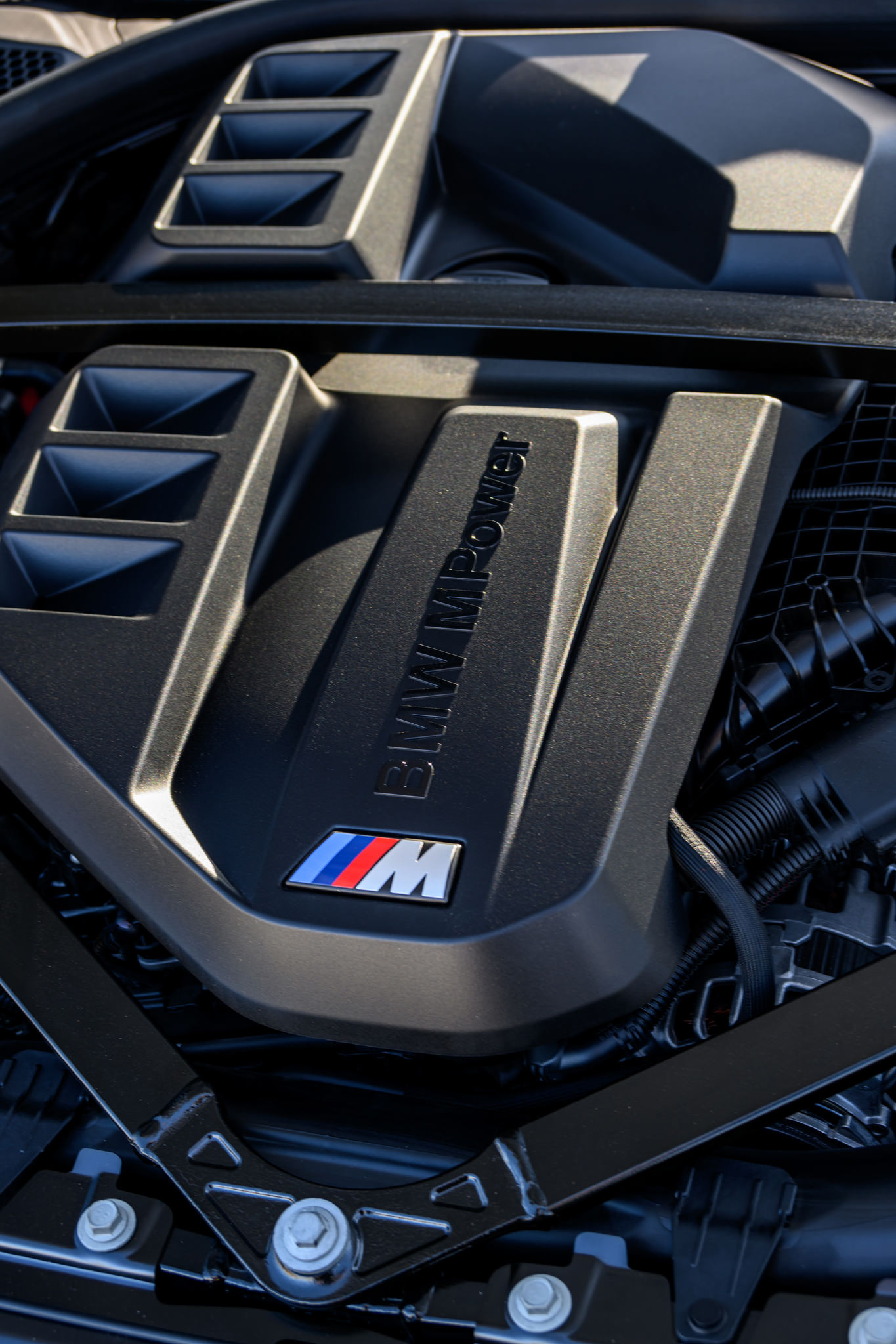 The all-new BMW M2 Zandvoort Blue - On Location (04/2023)