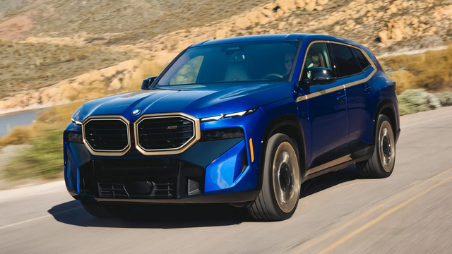 1-BMW-XM.webp