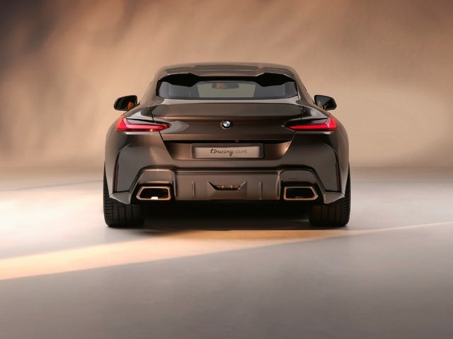 P90505679_lowRes_bmw-concept-touring-.thumb.jpg.a34fa43cf271e0fdce28388a3a342f73.jpg