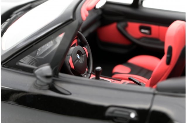 bmw-z3-m-roadster-ot1016-1-18-club-ottomobile-1.jpg