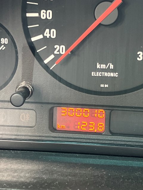 300Mkm.jpg