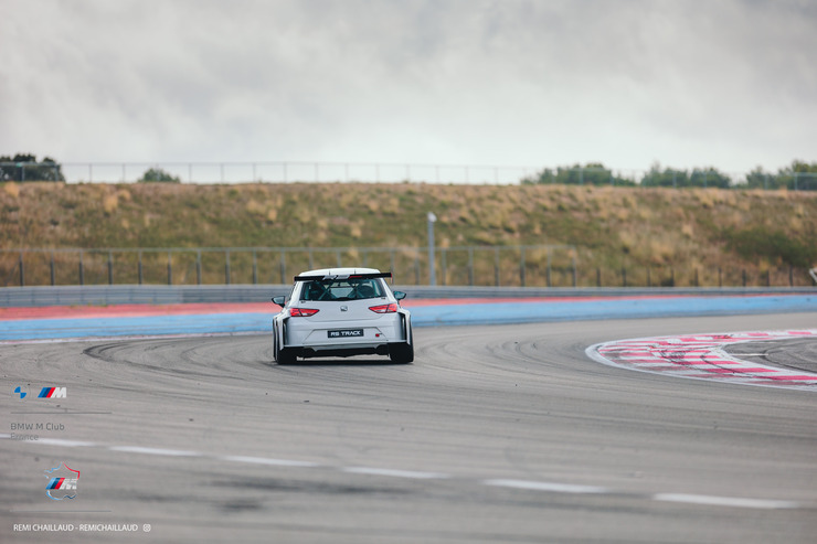 232A1220.jpg