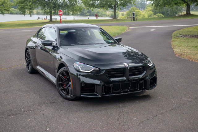 2023-bmw-m2-black-sapphire-08.jpg