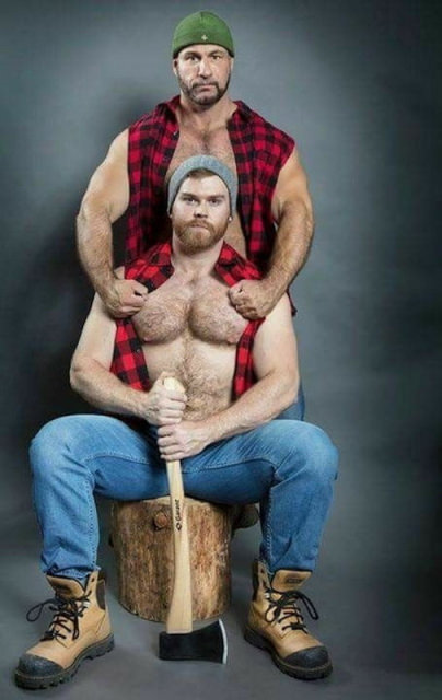 lumberjacks-together-959.jpg