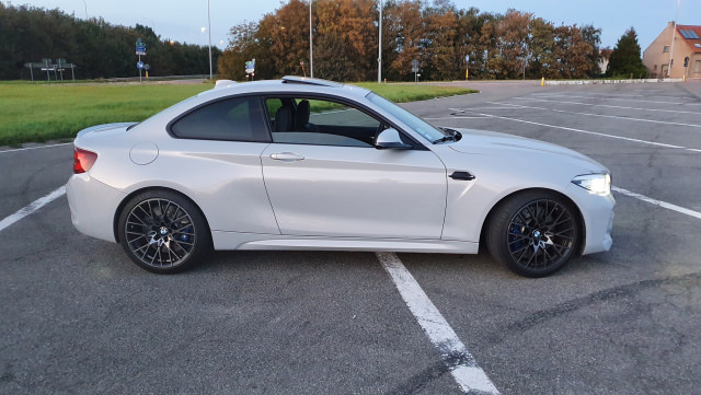 M2 Competition profil.jpg