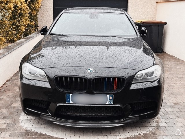 bmwm5f10devant.jpg.0851c27e3cbf1e0bb3caa60d126b8fa8.jpg