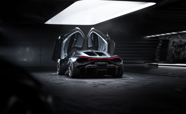 02-BUGATTI-World-Premiere-Presskit-Images.thumb.jpg.2af87fc3234317eec2368264e3f2ad89.jpg