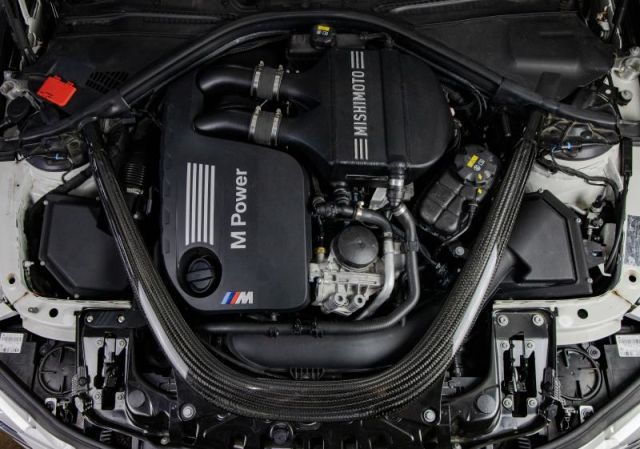 Mishimoto-BMW-S55-Charge-Cooler-3-MMINT-F80-15_1_9.png