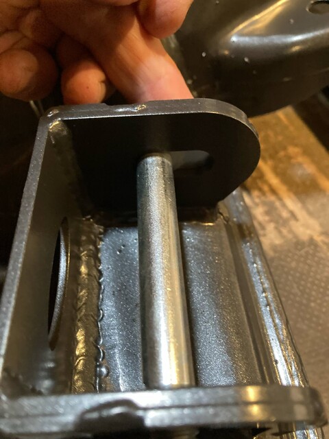 pincement2.thumb.jpg.f5b824e9dbe78f9f501e349d67752a83.jpg