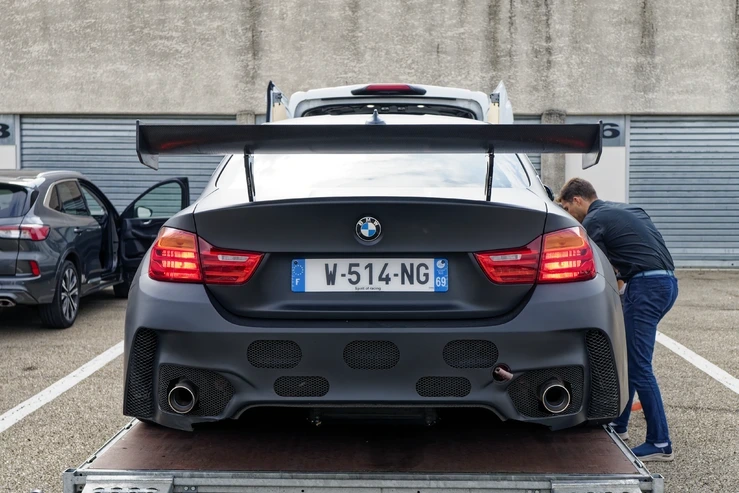 POL1766.webp
