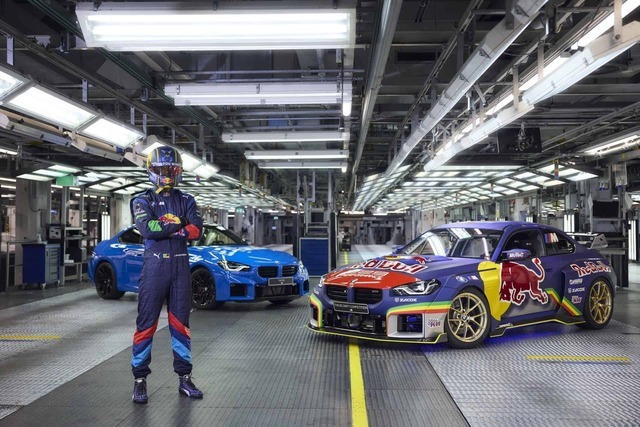 bmw-m2-red-bull-drift-brothers-13.jpg