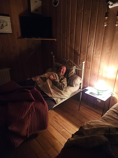 9ff93197-ca69-4f3a-9c67-ae7ed2fcfe49.jpg