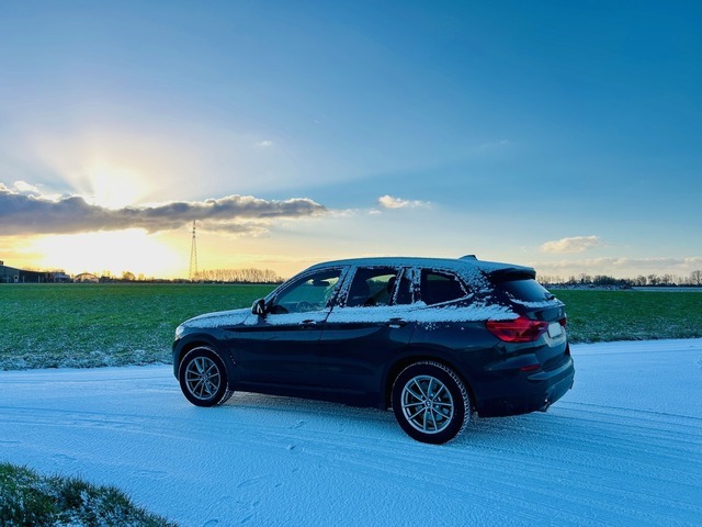 bmw.jpg