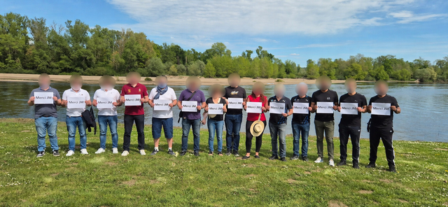 628fb5f1-a49c-4954-8353-17c7fdbac2ab.png